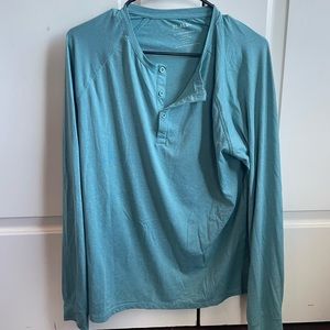 Men’s long sleeve henley
